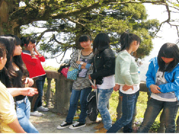 嵩峰山踏春